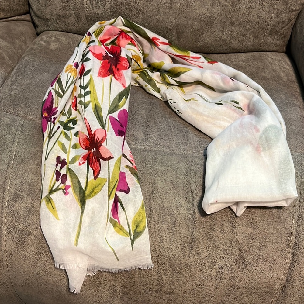 Old Navy Light Weight Scarf